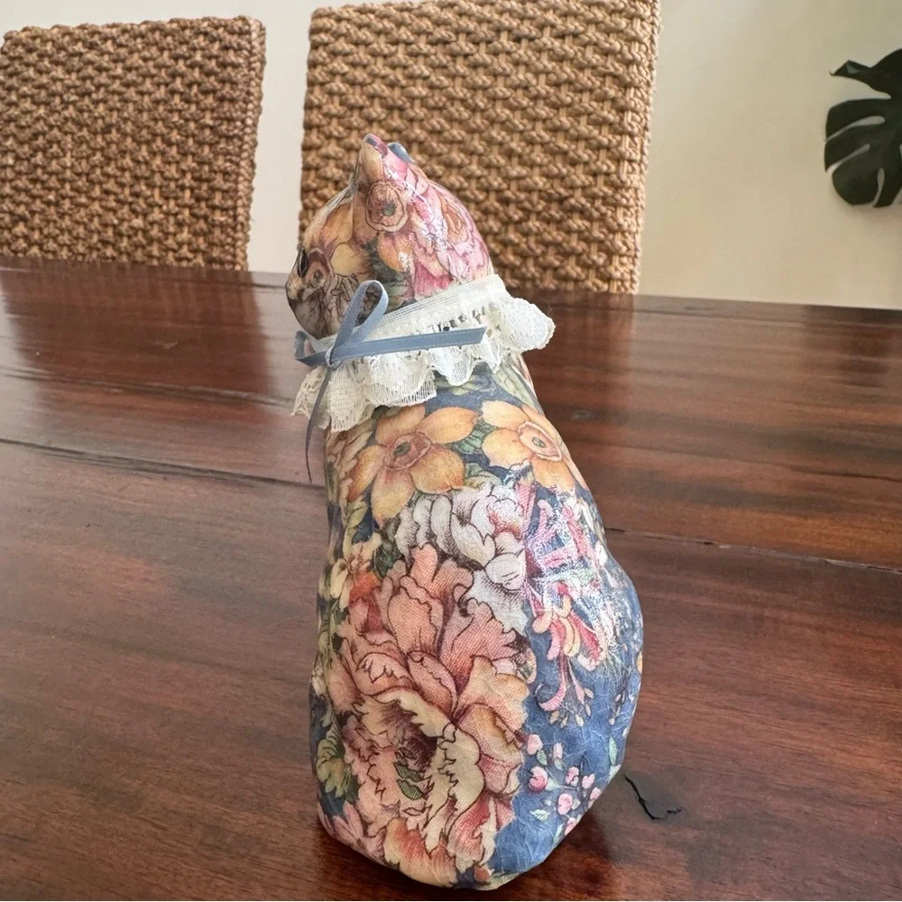 Vintage Glazed Decoupage Floral 5½